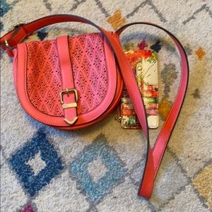 Coral shoulder bag with floral card holder